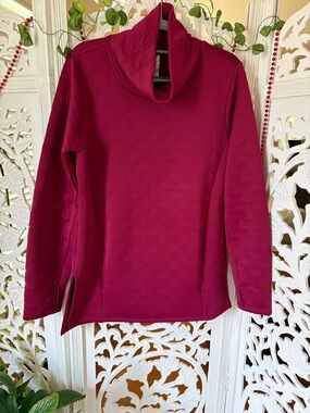 RBX Quilted Cowl Neck Tumb holes